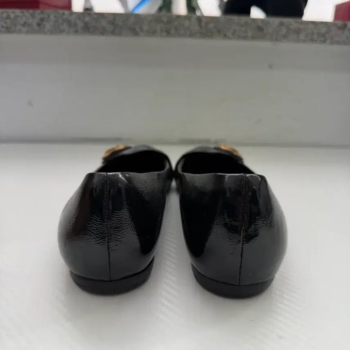[BUNJANG] Gucci Patent Leather Flat Shoes / 정품) 구찌 블랙 페이턴트 가죽 플랫슈즈 36