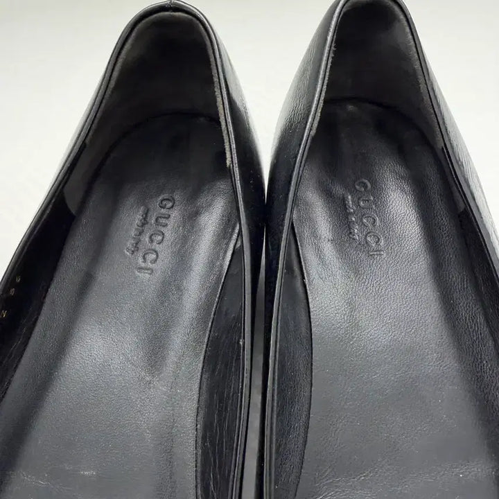 [BUNJANG] Gucci Patent Leather Flat Shoes / 정품) 구찌 블랙 페이턴트 가죽 플랫슈즈 36