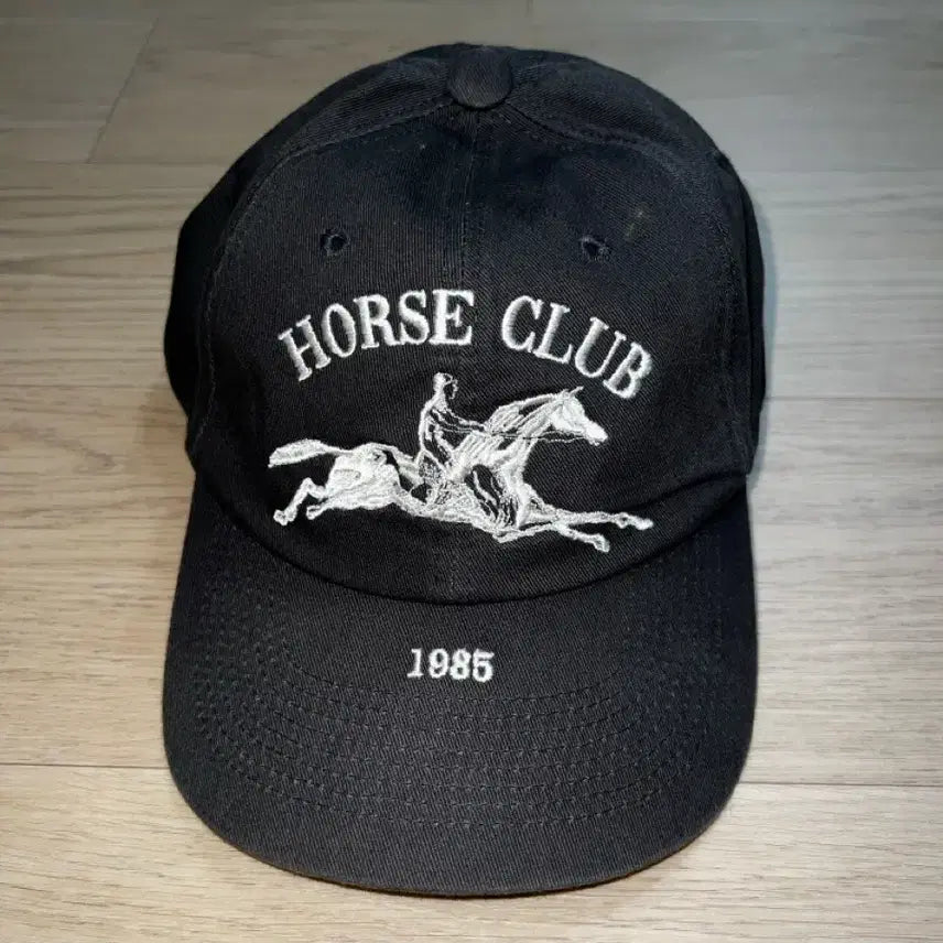 [BUNJANG] HORSE CLUB 1985 Black Cap / 블랙 HORSE CLUB 볼캡 1985