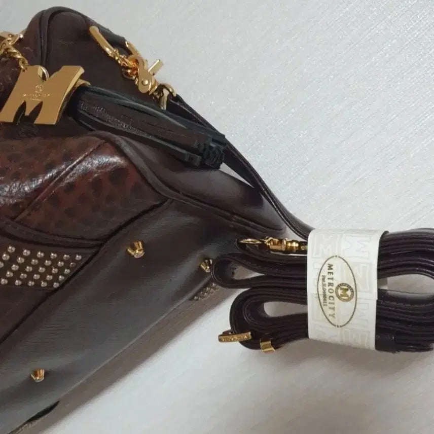 [BUNJANG] Metro City Crocodile Pattern Tote Bag Dark Brown / 메트로시티 악어 패턴 토트백 다크 브라운