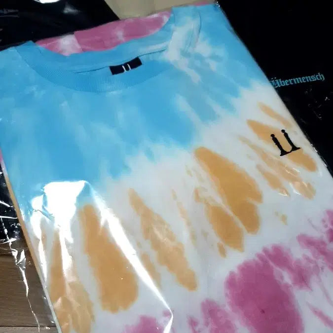 [BUNJANG] G-Dragon Tie-dye T-shirt / 지드래곤티셔츠 타이다이 한정판