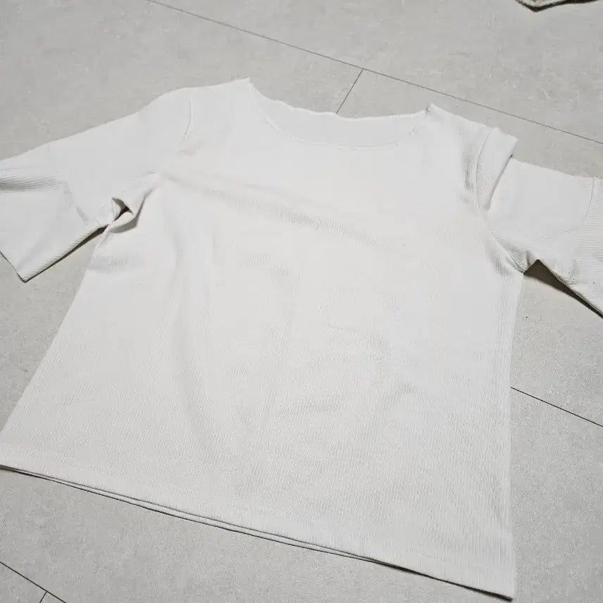[BUNJANG] Ivory Ribbed Short-Sleeve T-Shirt / 아이보리 골지 반팔 티셔츠