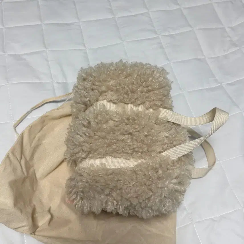 [BUNJANG] Minitmute Shearing Tote Cream / 미닛뮤트 시어링 토트 크림 minitmute shearing tote