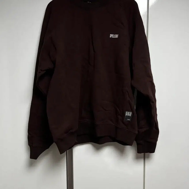 [BUNJANG] SPELLEDIT Brown Logo Crewneck Sweatshirt / SPELLEDIT 브라운 맨투맨 티셔츠