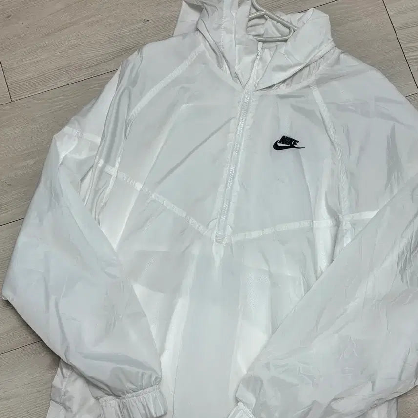 [BUNJANG] Nike White Anorak Jacket / 나이키 화이트 아노락 새상품