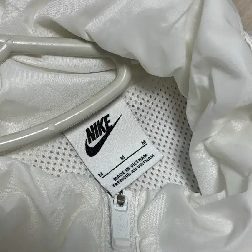 [BUNJANG] Nike White Anorak Jacket / 나이키 화이트 아노락 새상품
