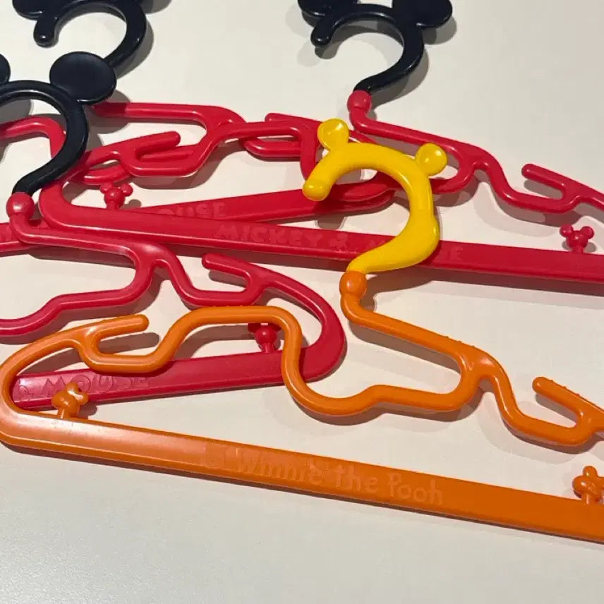 [BUNJANG] Disney Mickey Mouse &amp; Pooh Hanger Set / (일괄) 디즈니정품 미키마우스 푸우 옷걸이 세트