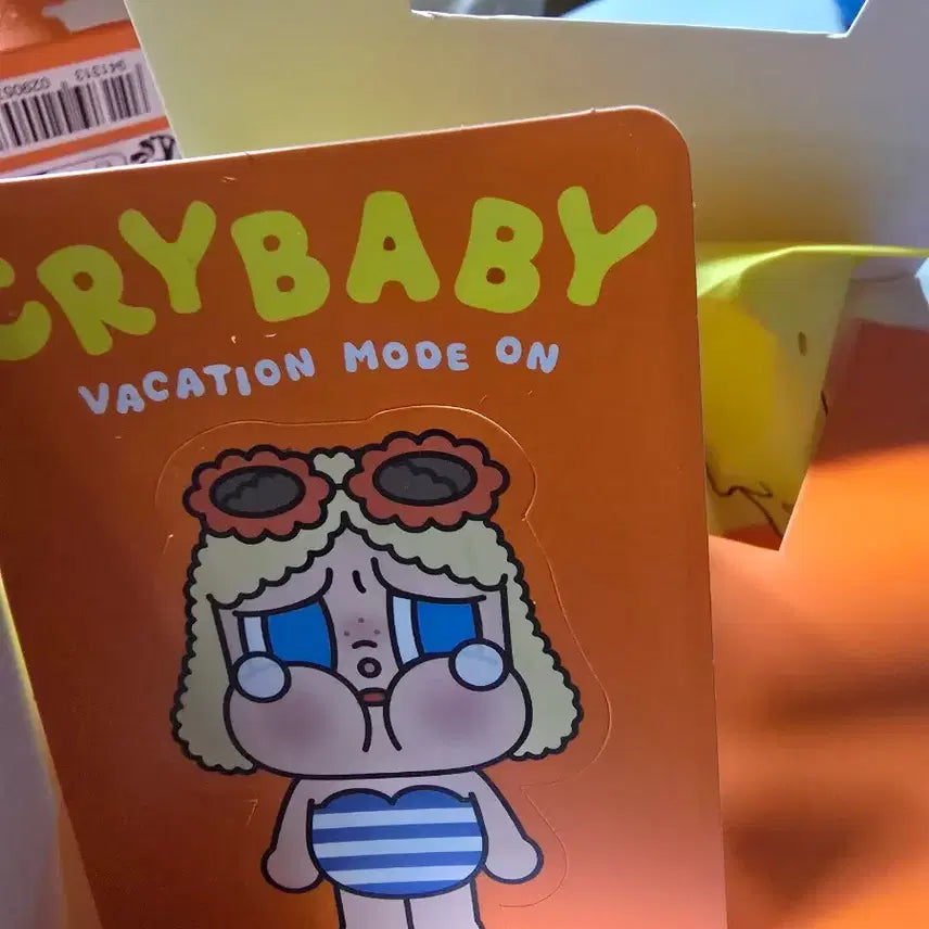 [BUNJANG] Pop Mart Crying Baby Vacation Diary Series Sunbathing Keyring / 팝마트 크라잉베이비 휴가일기 시리즈 인형 키링- 일광욕