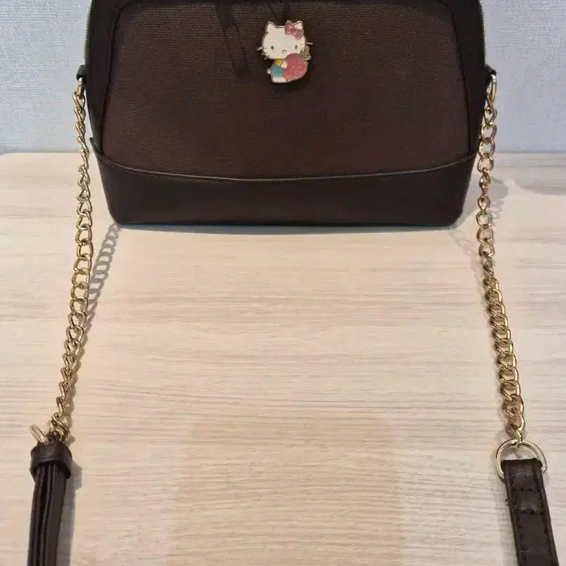 [BUNJANG] Strawberry Kitty Crossbody Bag / (무배)딸기키티 크로스백
