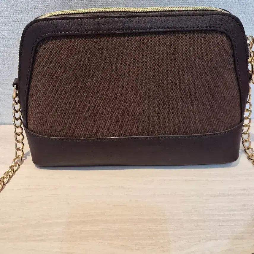 [BUNJANG] Strawberry Kitty Crossbody Bag / (무배)딸기키티 크로스백