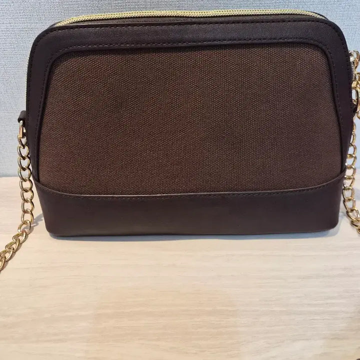 [BUNJANG] Strawberry Kitty Crossbody Bag / (무배)딸기키티 크로스백