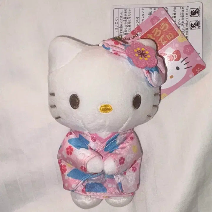 [BUNJANG] Hello Kitty Kimono Doll Keyring / 헬로키티 기모노 인형 키링