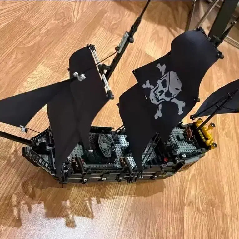 [BUNJANG] Pirate Ship 1424pcs Building Block Set / 해적선 큰배 1424pcs 레고호환블럭 키덜트 조립식 어린이장난감