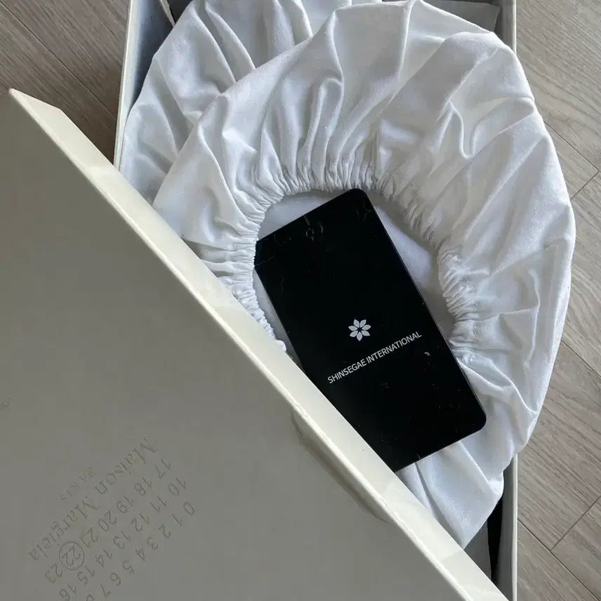 [BUNJANG] Maison Margiela Tabi Croc-Embossed Loafers (Size 36) / 마르지엘라 타비 로퍼 크로커 패턴 36사이즈