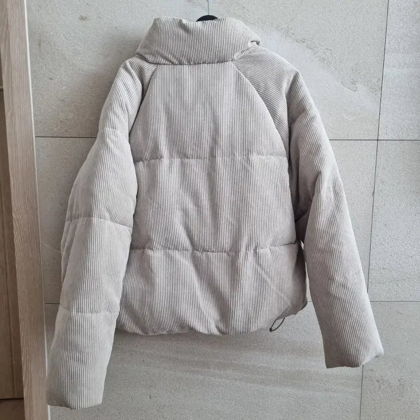 [BUNJANG] Spao Ivory Padded Jacket (160/84A) / 스파오 아이보리 패딩 (160/84A)