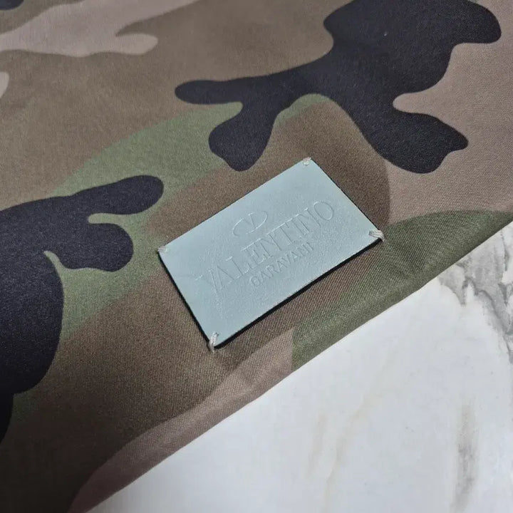 [BUNJANG] Valentino Camouflage Clutch Bag / (정품) 발렌티노 카모플라쥬 클러치백