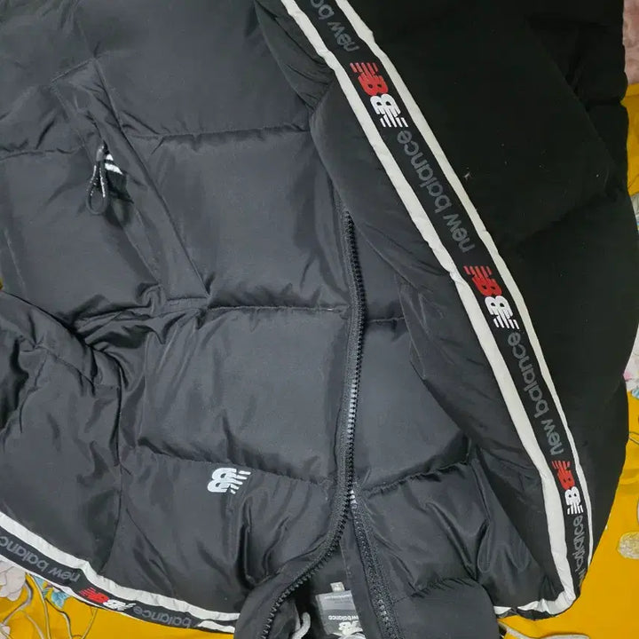 [BUNJANG] New Balance Hooded Padded Jacket Black / 뉴발란스 후드 패딩 블랙