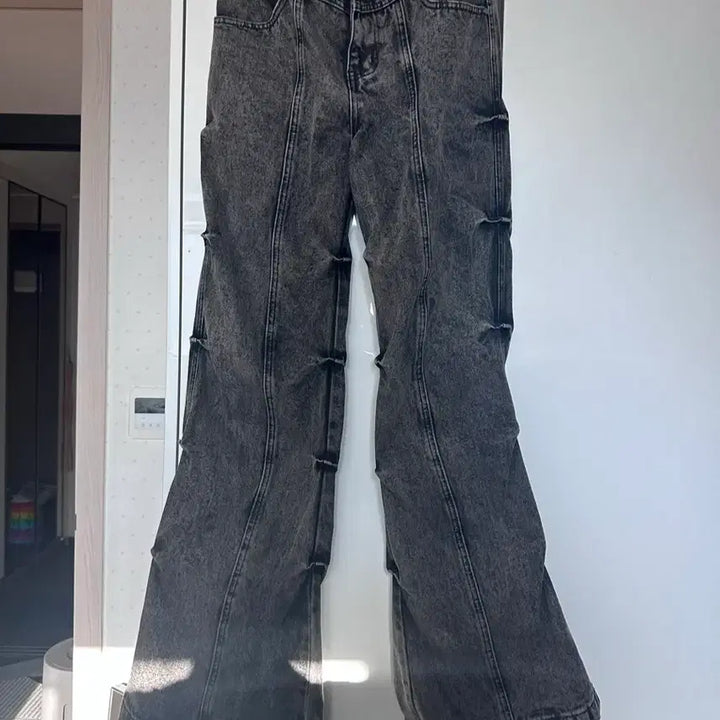 [BUNJANG] KUAS Still Water 3D Flare Jeans / 콰스 플레어 진