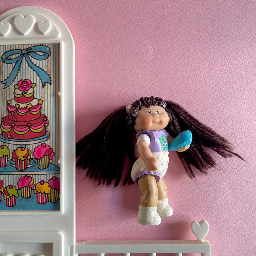 [BUNJANG] 1984s Dark Chocolate Hair Green Eyes Cabbage Patch Kids Figure / 1984s/다크쵸컬릿 헤어컬러에 초록눈의 빈티지양배추 피규어(rare)