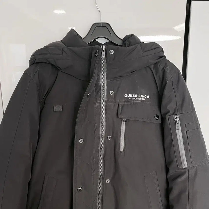 [BUNJANG] Guess Black Hooded Padded Jumper / 게스 블랙 후드 패딩 점퍼 (무료배송)