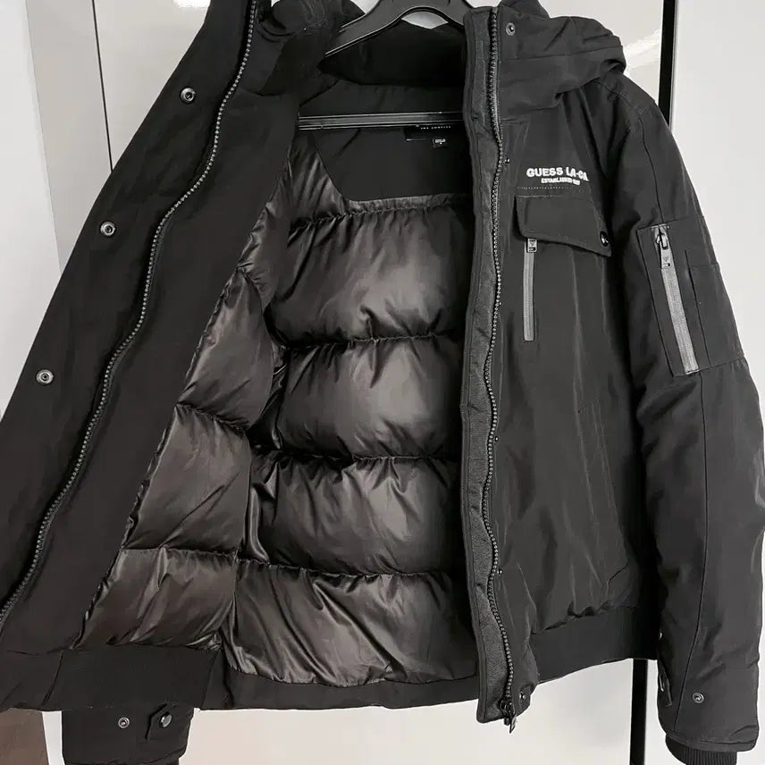 [BUNJANG] Guess Black Hooded Padded Jumper / 게스 블랙 후드 패딩 점퍼 (무료배송)