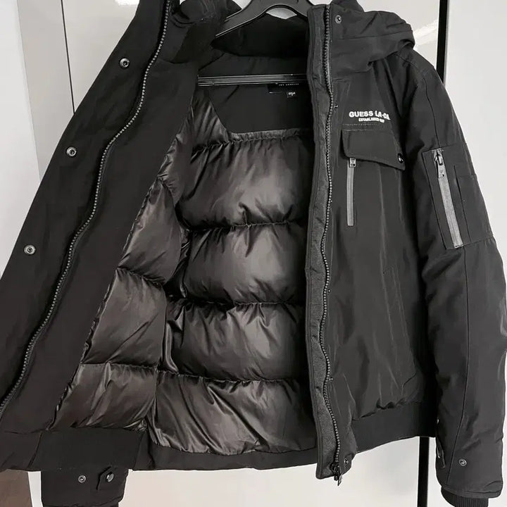 [BUNJANG] Guess Black Hooded Padded Jumper / 게스 블랙 후드 패딩 점퍼 (무료배송)