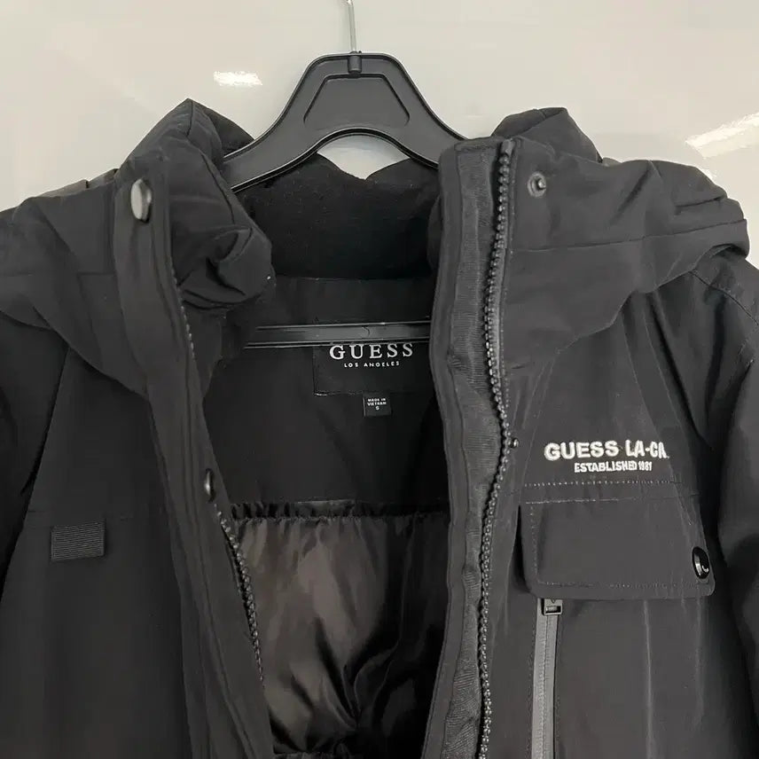 [BUNJANG] Guess Black Hooded Padded Jumper / 게스 블랙 후드 패딩 점퍼 (무료배송)