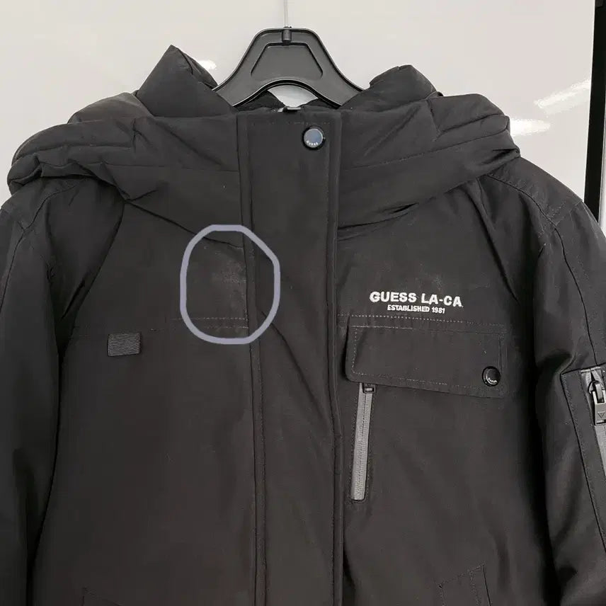 [BUNJANG] Guess Black Hooded Padded Jumper / 게스 블랙 후드 패딩 점퍼 (무료배송)