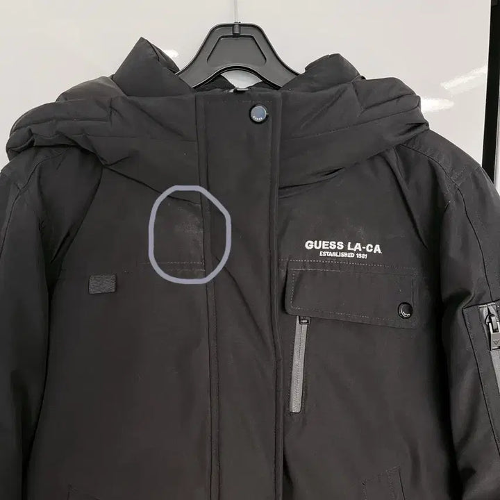 [BUNJANG] Guess Black Hooded Padded Jumper / 게스 블랙 후드 패딩 점퍼 (무료배송)