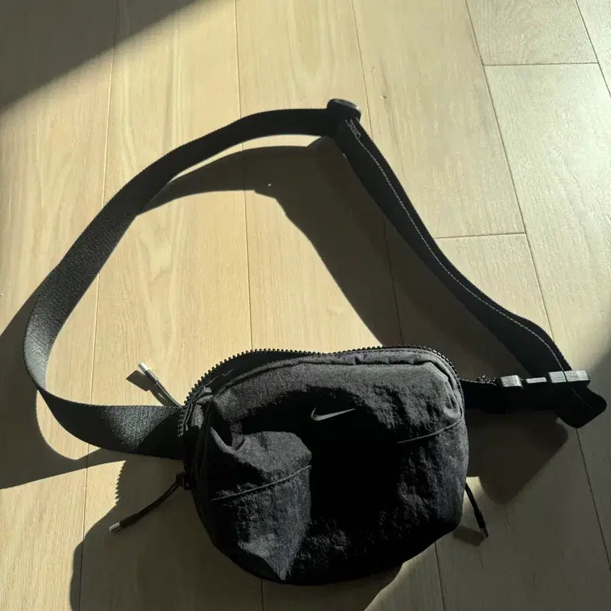 [BUNJANG] Nike Crossbody Bag Black / 나이키 크로스바디백 블랙