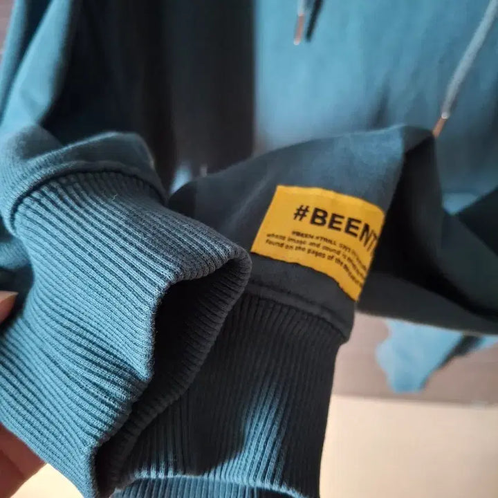 [BUNJANG] VIVILL Hoodie / 빈트릴 후드티