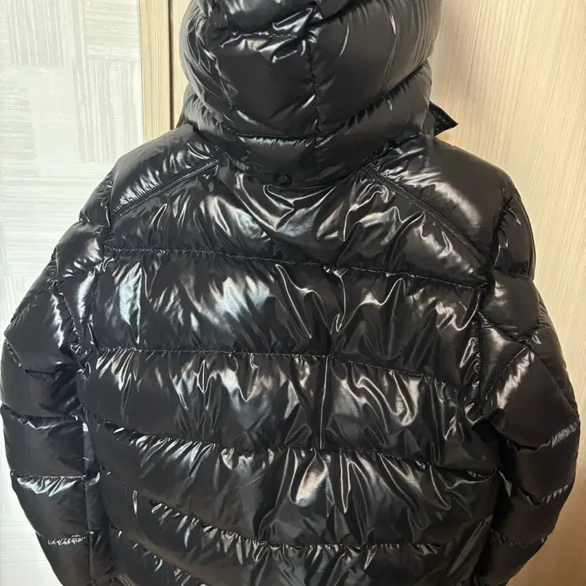 [BUNJANG] Moncler Maya 22FW Jacket / 몽클레어 마야 22FW 3사이즈