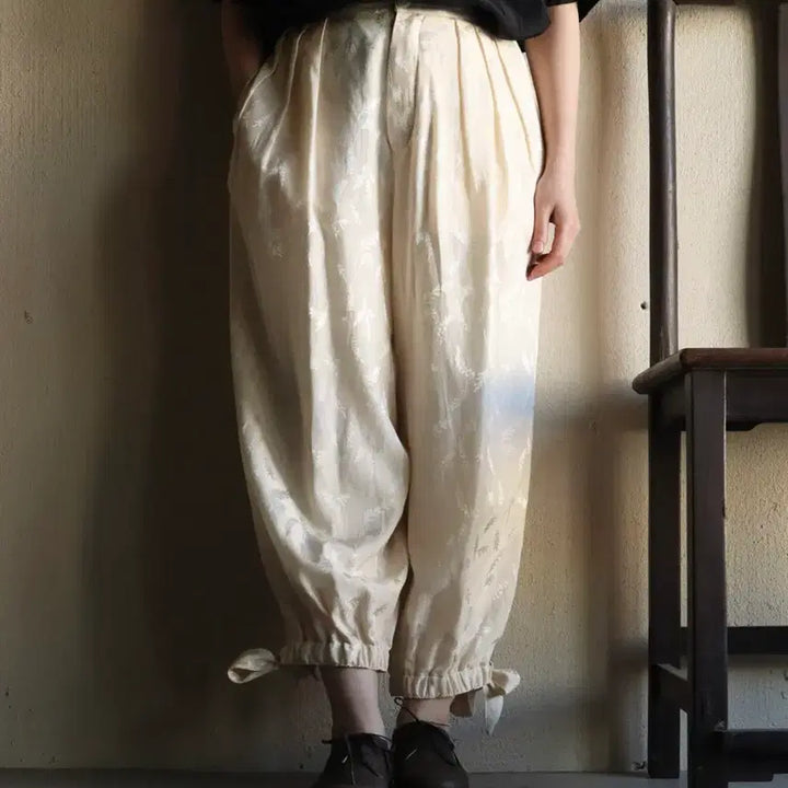 [BUNJANG] Susuri Ivory Jogger Pants / susuri 조거 팬츠