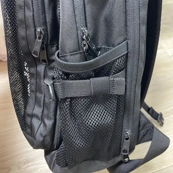 [BUNJANG] Le Coq Sportif Black Convertible Backpack / 르꼬끄 블랙 백팩