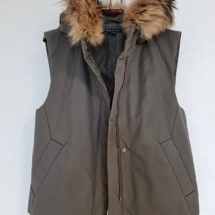 [BUNJANG] Theory Hooded Fur Vest / 정품 띠어리 후드 퍼 베스트