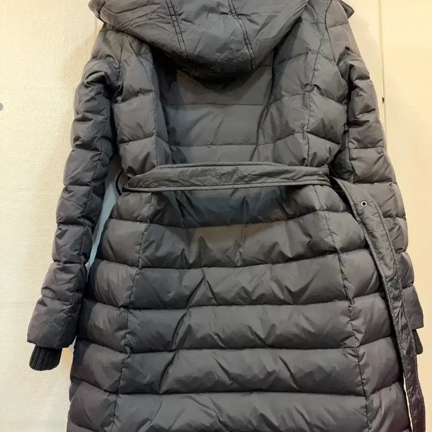 [BUNJANG] DKNY Women's Long Padded Jacket / DKNY 블랙 여성 롱패딩 벨트 스타일