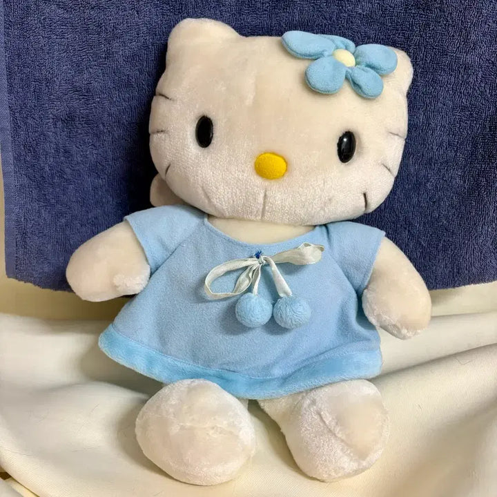 [BUNJANG] Vintage Angel Kitty Doll / 고전키티 천사키티 엔젤키티 인형