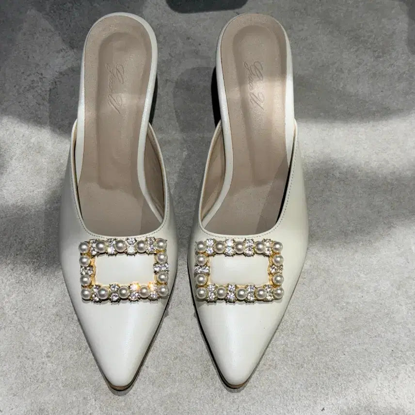 [BUNJANG] Grace U Lambskin Mule (Ivory, 250) / 그레이스유(Grace U) 그레이스 램스킨 뮬(아이보리, 250)