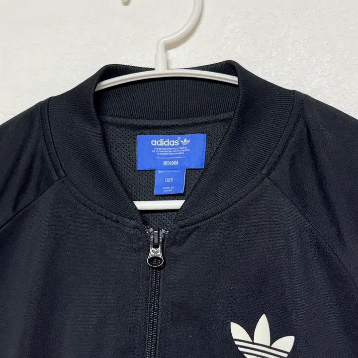 [BUNJANG] Adidas Rita Ora Collaboration Dog Back Panel Track Top Jersey / 아디다스 리타오라 콜라보 등판강아지 트랙탑 져지 85