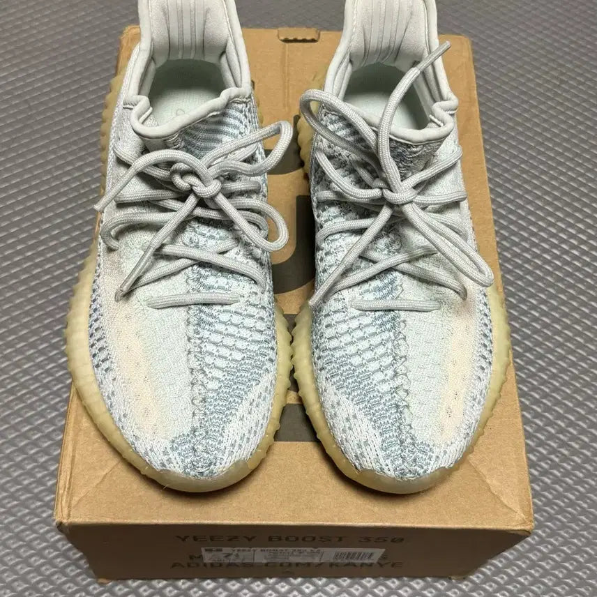 [BUNJANG] Adidas Yeezy Boost Cloud White 255 / 아디다스 이지부스트 클라우드화이트 255 판매