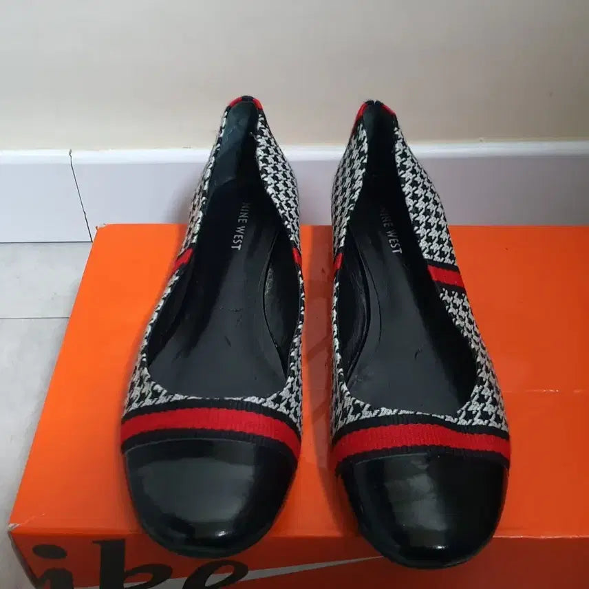 [BUNJANG] Nine West Flats Shoes (US 8.5) / Nine West 플랫 슈즈 250-255mm (US 8.5)