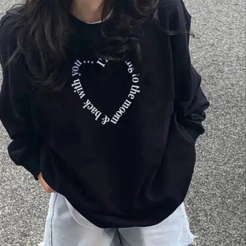 [BUNJANG] Heart Letter Print Sweatshirt / 하트 레터 프린트 맨투맨