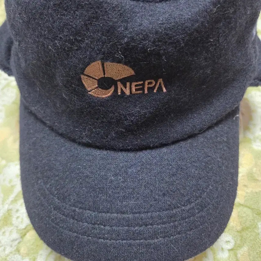 [BUNJANG] Nepa Black Ear Flap Hat / 네파 블랙 귀달이 모자