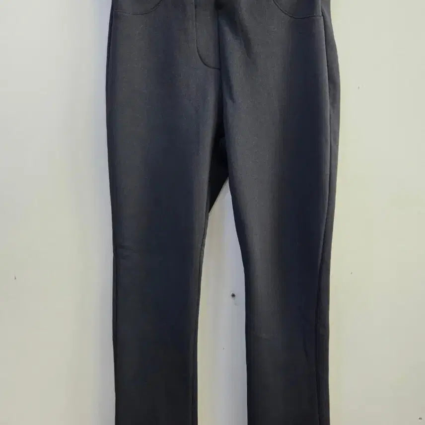 [BUNJANG] Women's Apparel: Black Pull-On Pants / 여성의류 특가~폴온 스타일 부츠컷 스트레이트 기모팬츠 바지 정장 마담의류