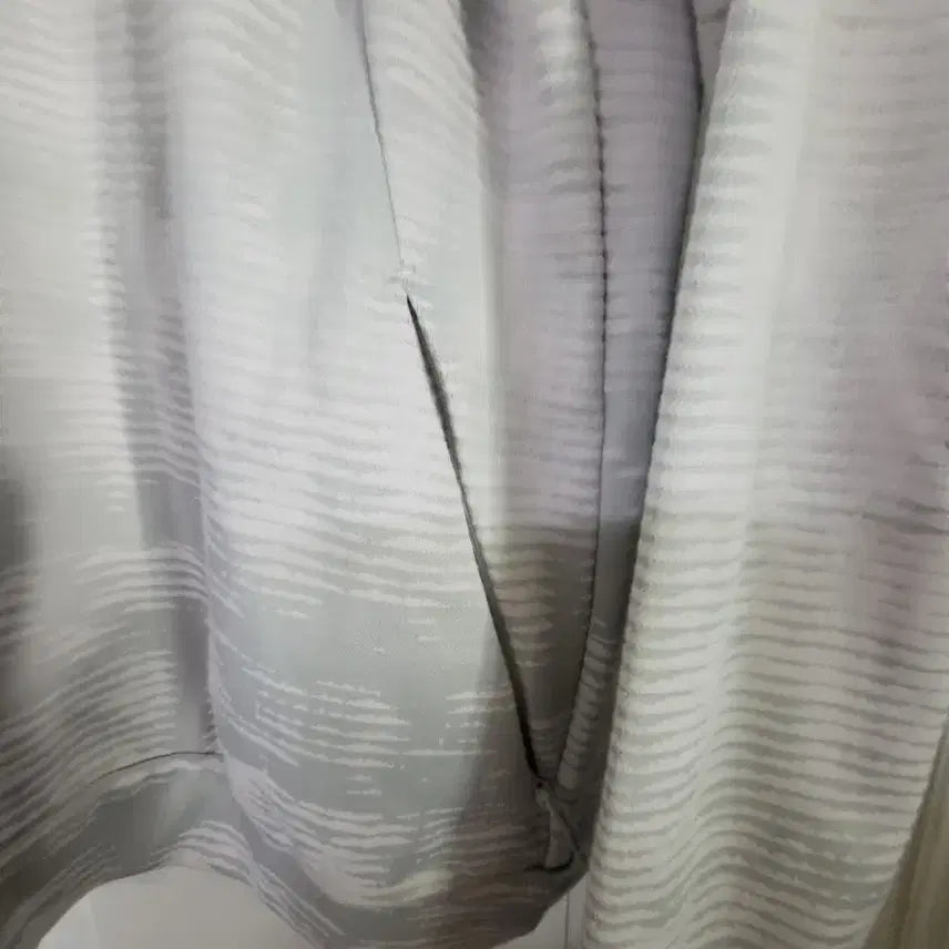 [BUNJANG] Adidas Gray Pattern Hoodie / 아디다스 그레이 패턴 후드티