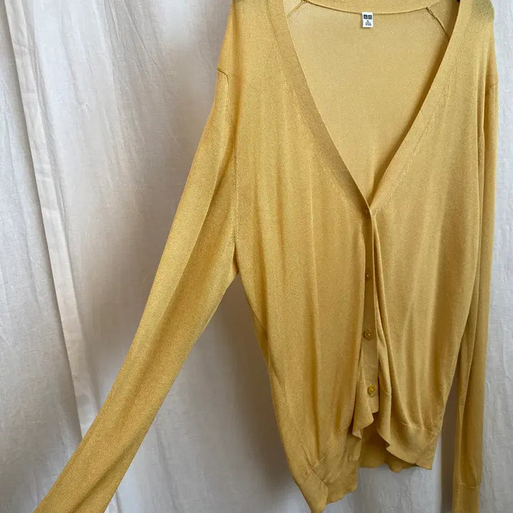 [BUNJANG] UNIQLO Basic Yellow Cardigan (XL) / UNIQLO 옐로우 베이직 가디건(XL)