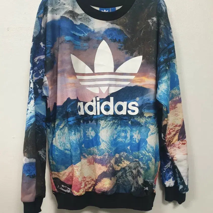 [BUNJANG] Adidas Mountain Clash Sweatshirt (Size 85) / 아디다스 마운틴 클레쉬 맨투맨 티셔츠 85사이즈