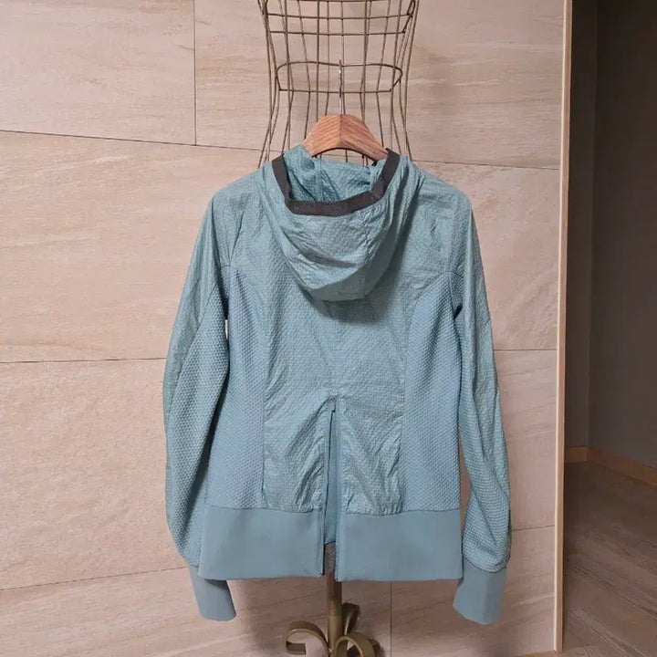 [BUNJANG] Adidas Running Windbreaker Jacket (Mint, 85) / [85] 아디다스 런닝 후드 바람막이 자켓 런닝복
