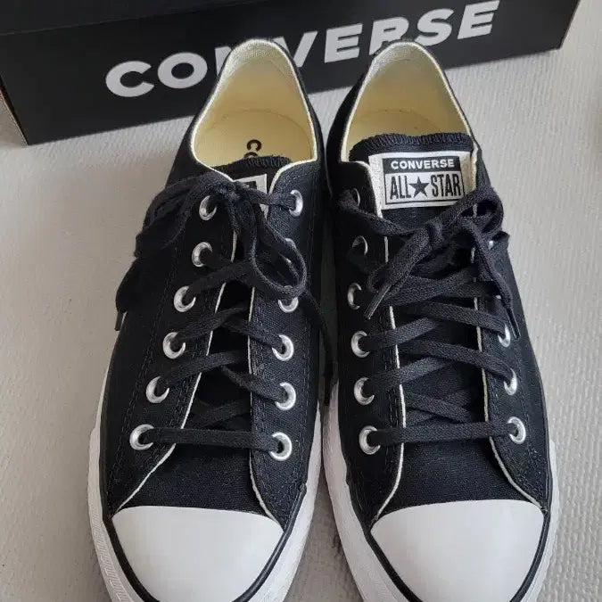 [BUNJANG] Converse Chuck Taylor Lift Low Black Sneakers / 컨버스 척테일러 리프트로우 블랙 250mm