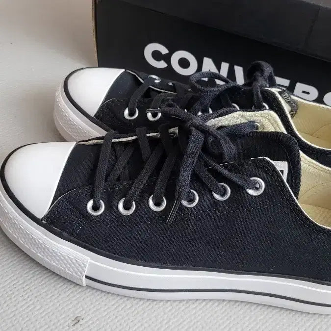 [BUNJANG] Converse Chuck Taylor Lift Low Black Sneakers / 컨버스 척테일러 리프트로우 블랙 250mm